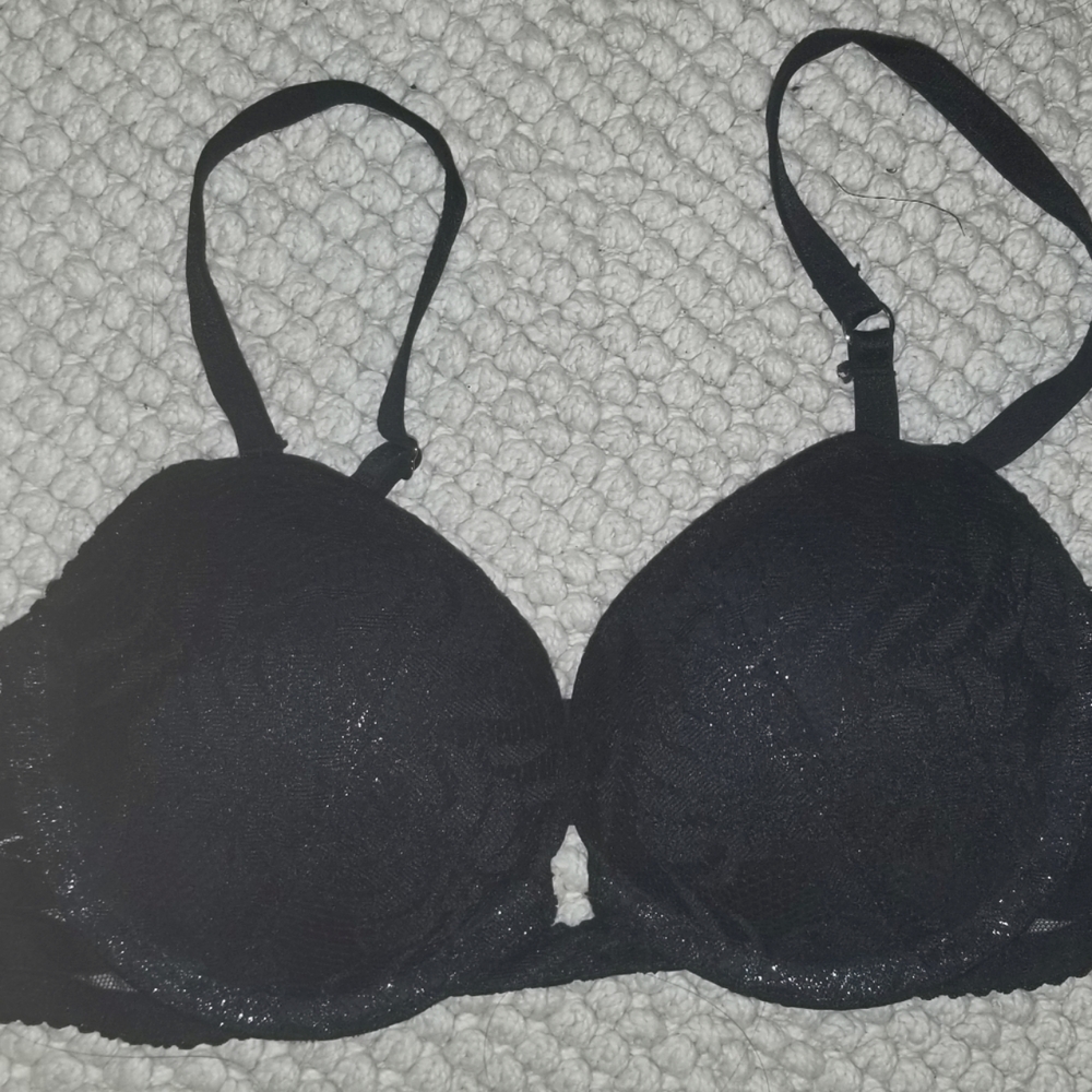 Victoria's Secret black shimmer bra size 32B
